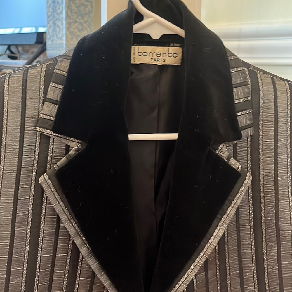 Torrente evening jacket. Silk and velvet.